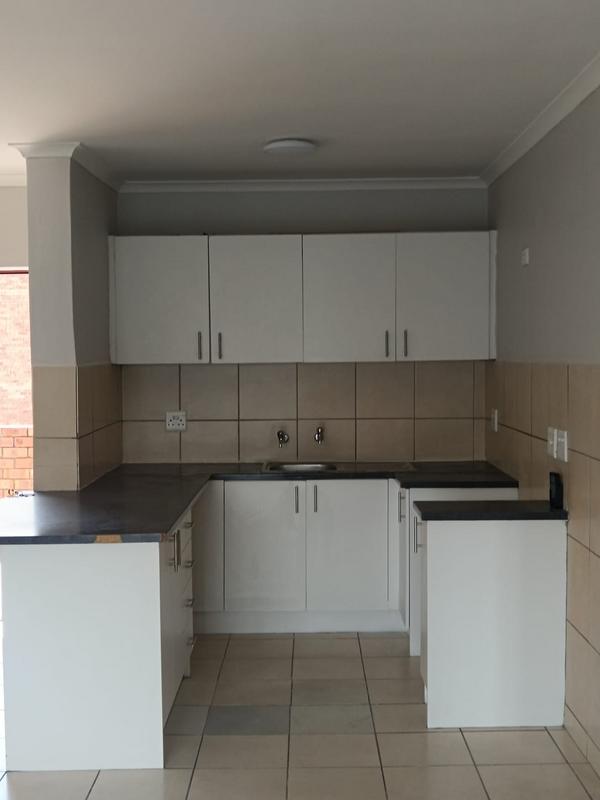 To Let 3 Bedroom Property for Rent in Bellville Western Cape